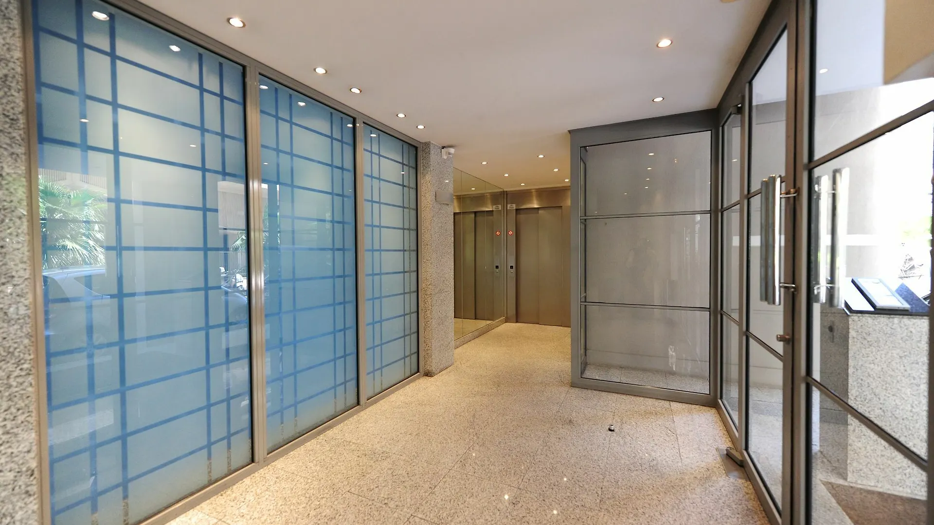Apartement In Residence Croisette Azur Cannes France