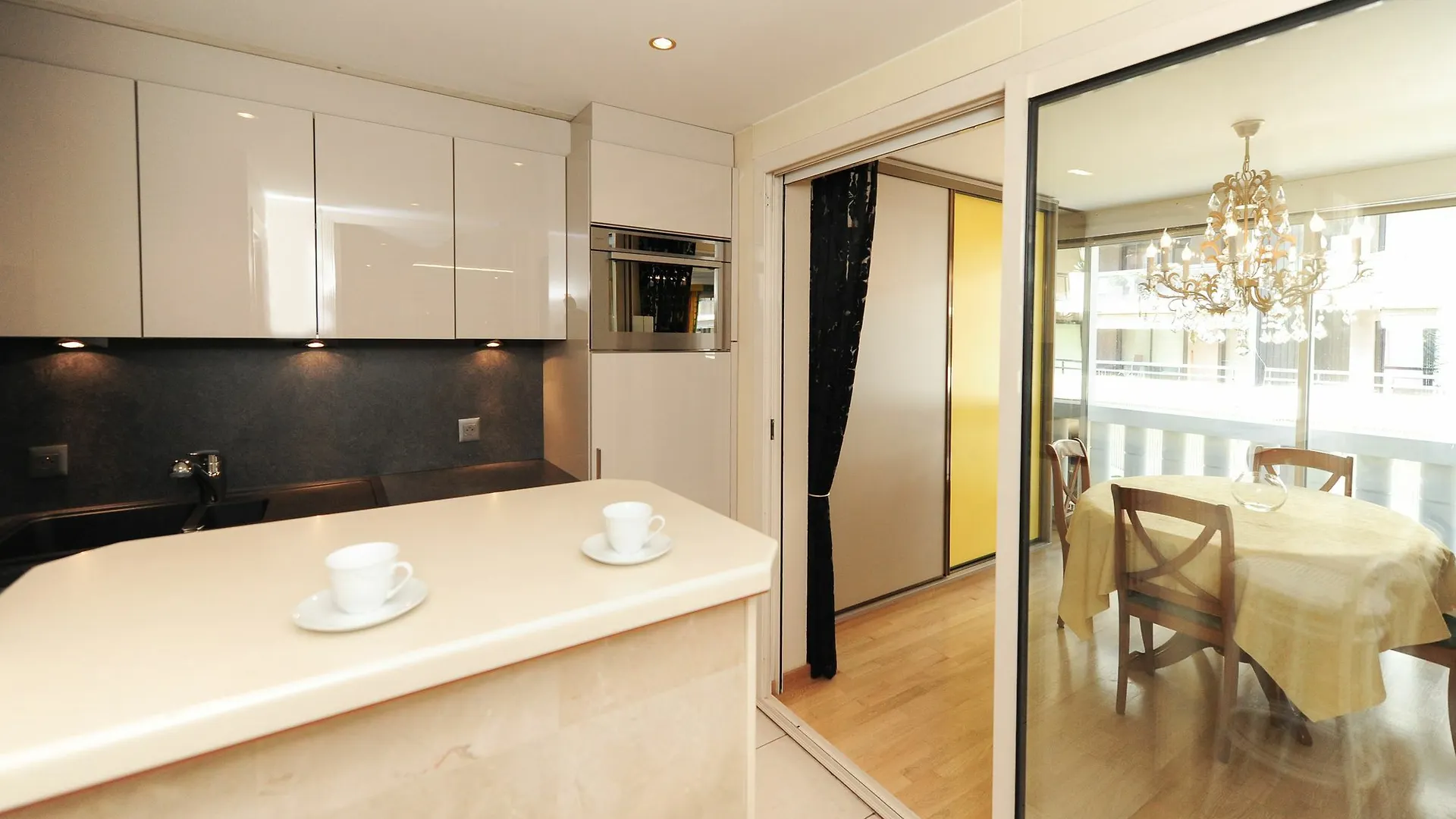 Apartement In Residence Croisette Azur Cannes France